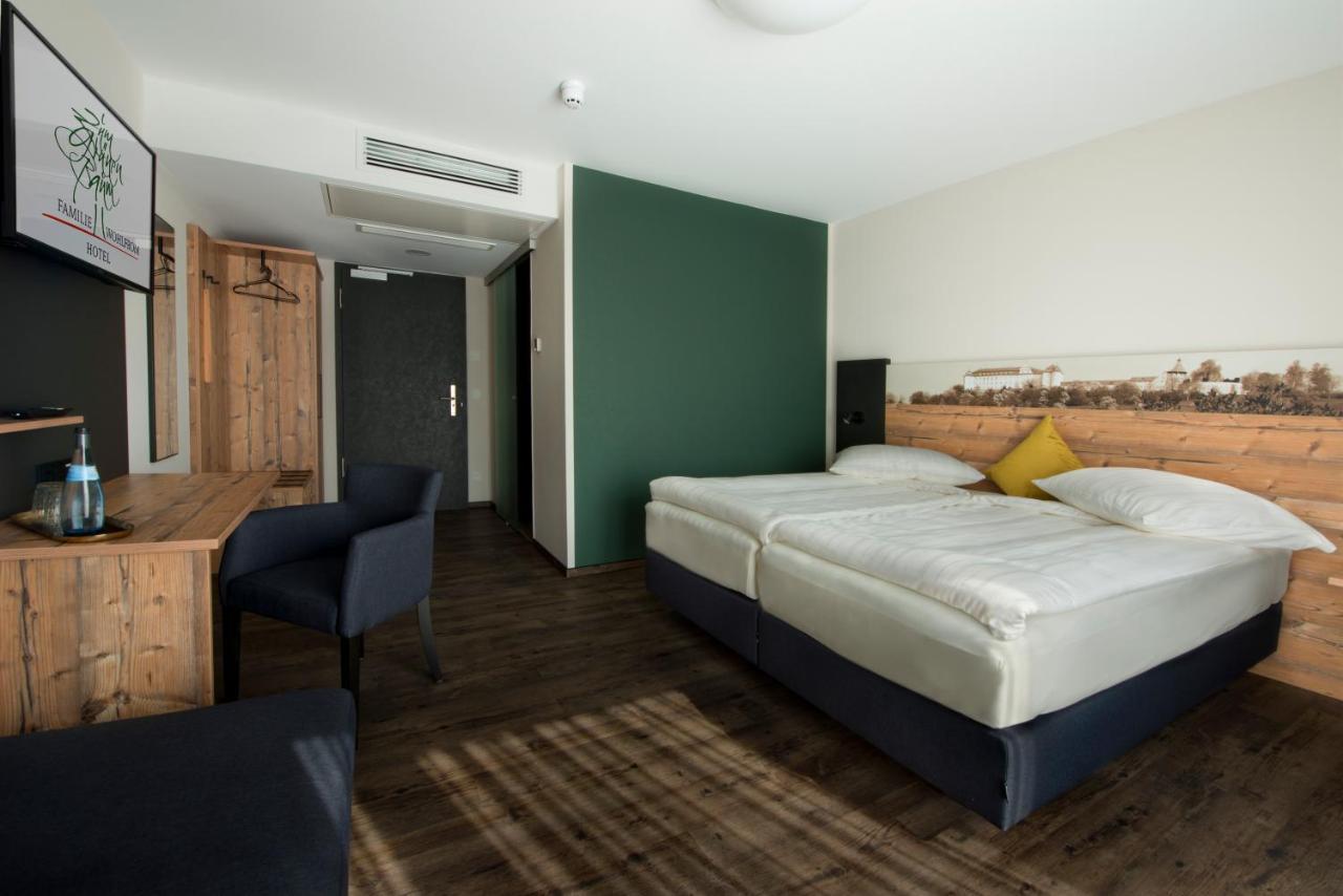 Hotel Zum Gruenen Baum Pfahlheim Εξωτερικό φωτογραφία